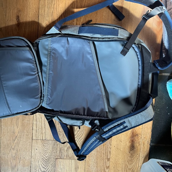 Used Timbuk2 Uptown, Midway Color - Picture 5 of 7